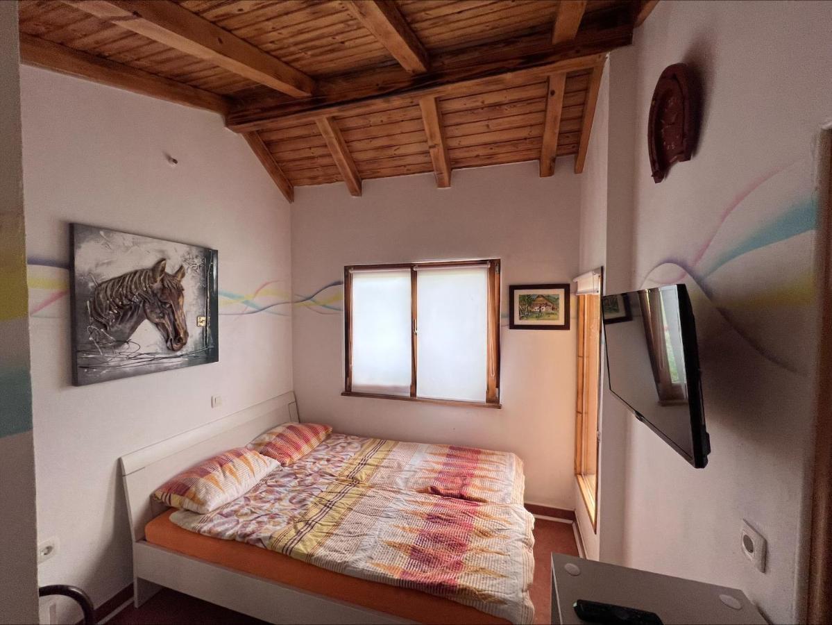 Domacija Paternoster Hotel Litija Ngoại thất bức ảnh