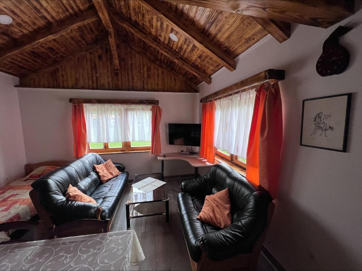 Domacija Paternoster Hotel Litija Ngoại thất bức ảnh