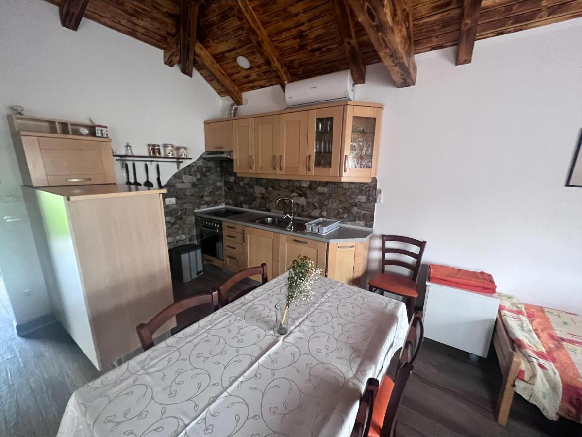 Domacija Paternoster Hotel Litija Ngoại thất bức ảnh